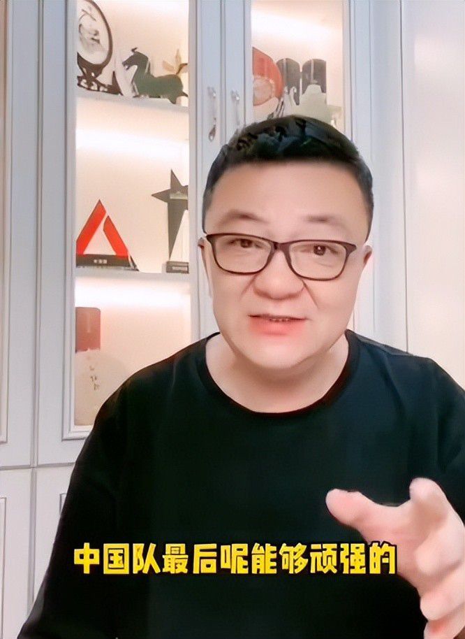 近日，喜剧电影《温暖的抱抱》在北京举办全球首映礼，导演兼主演常远，主演李沁、乔杉、马丽、王智、魏翔、王宁、黄才伦、王成思、陈昊明、米可、李海银、许文赫惊喜现身，和观众分享幕后故事